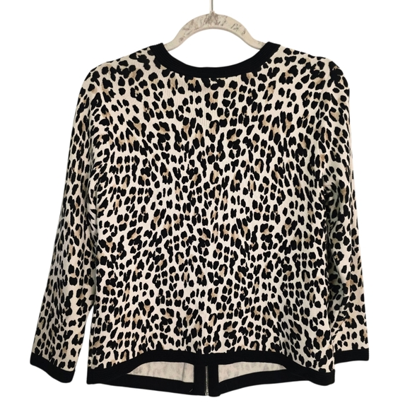 White House Black Market Leopard Soft Jacquard Knit Cardigan Sweater Size M‎ - Picture 2 of 6